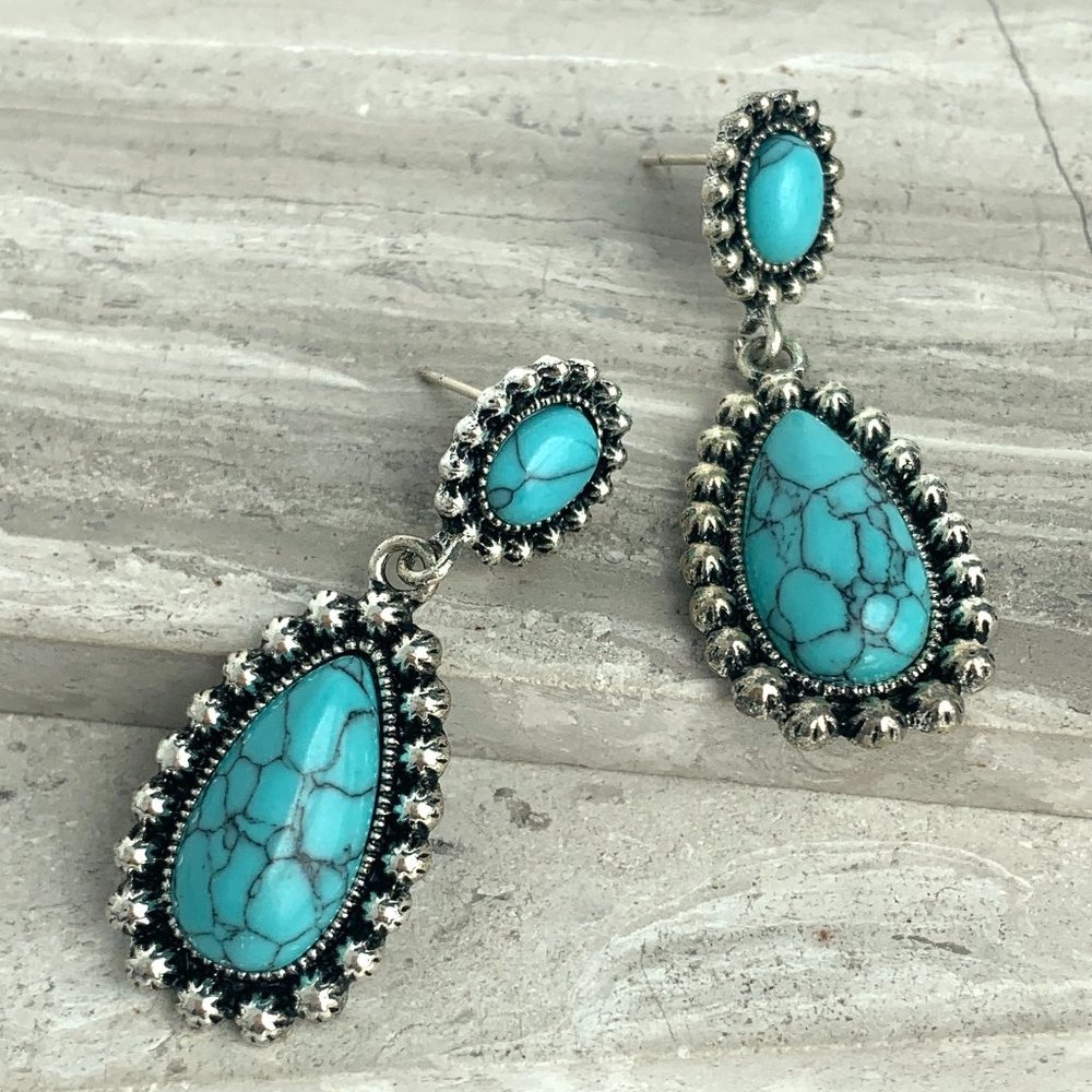 NEW~ Free People Turquoise Stone Drop Earrings